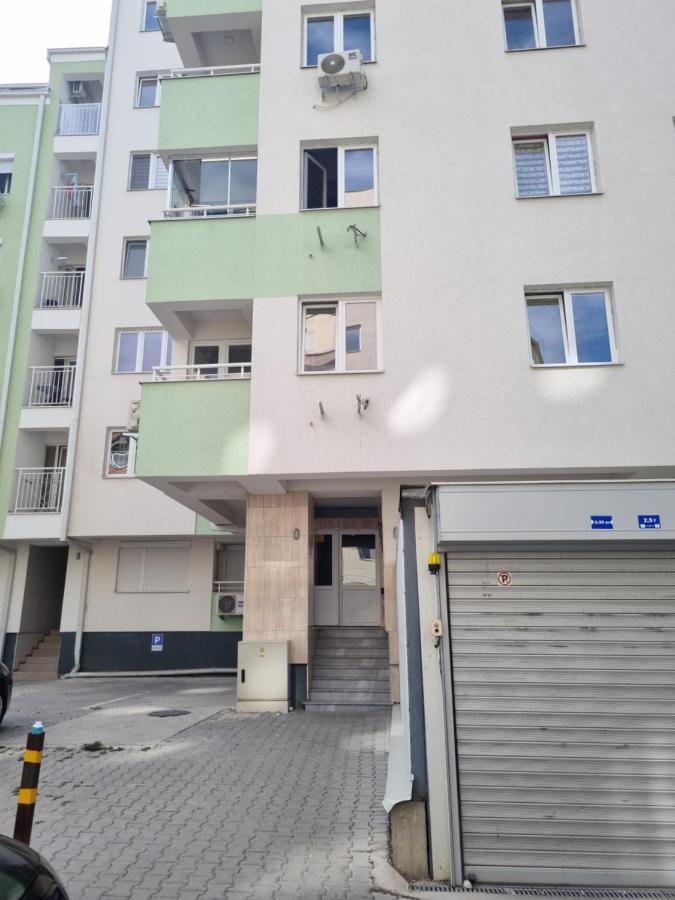 Golden Sun Skopje Apartment Exterior photo